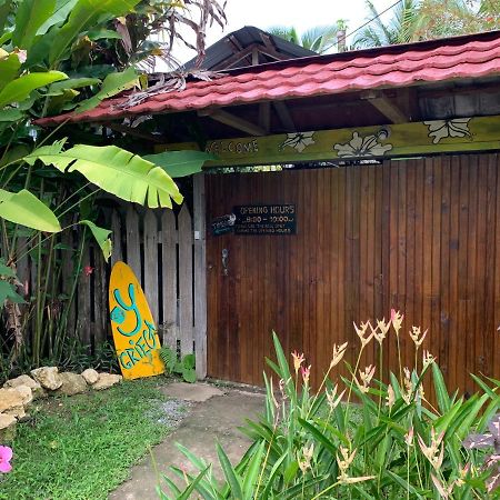 Surf Camp Hotel Bocas del Toro Exterior photo