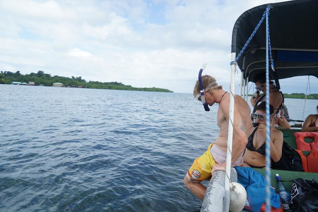 Surf Camp Hotel Bocas del Toro Exterior photo