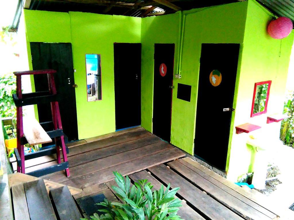 Surf Camp Hotel Bocas del Toro Exterior photo
